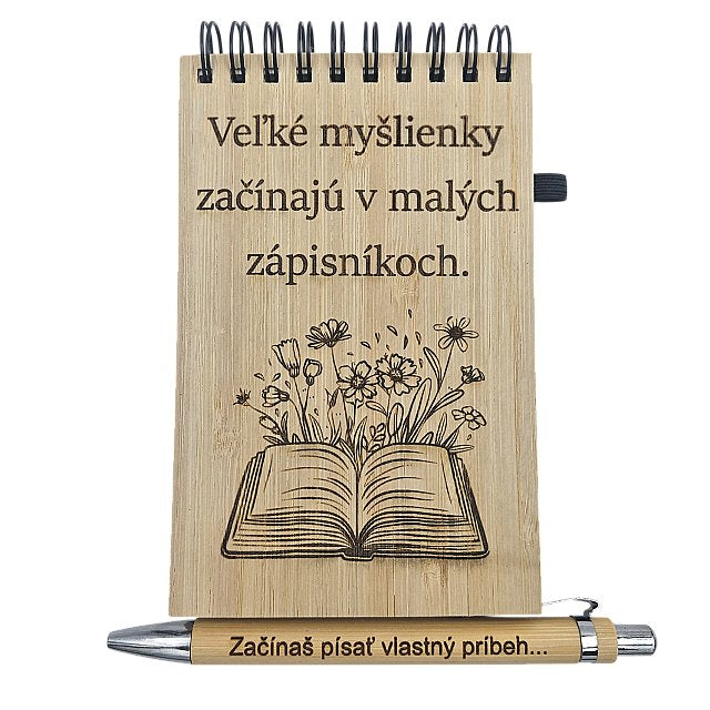 Bambusový zápisník A6 s gravírovaným motívom knihy a bambusovým perom
