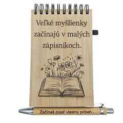 Bambusový zápisník A6 s gravírovaným motívom knihy a bambusovým perom